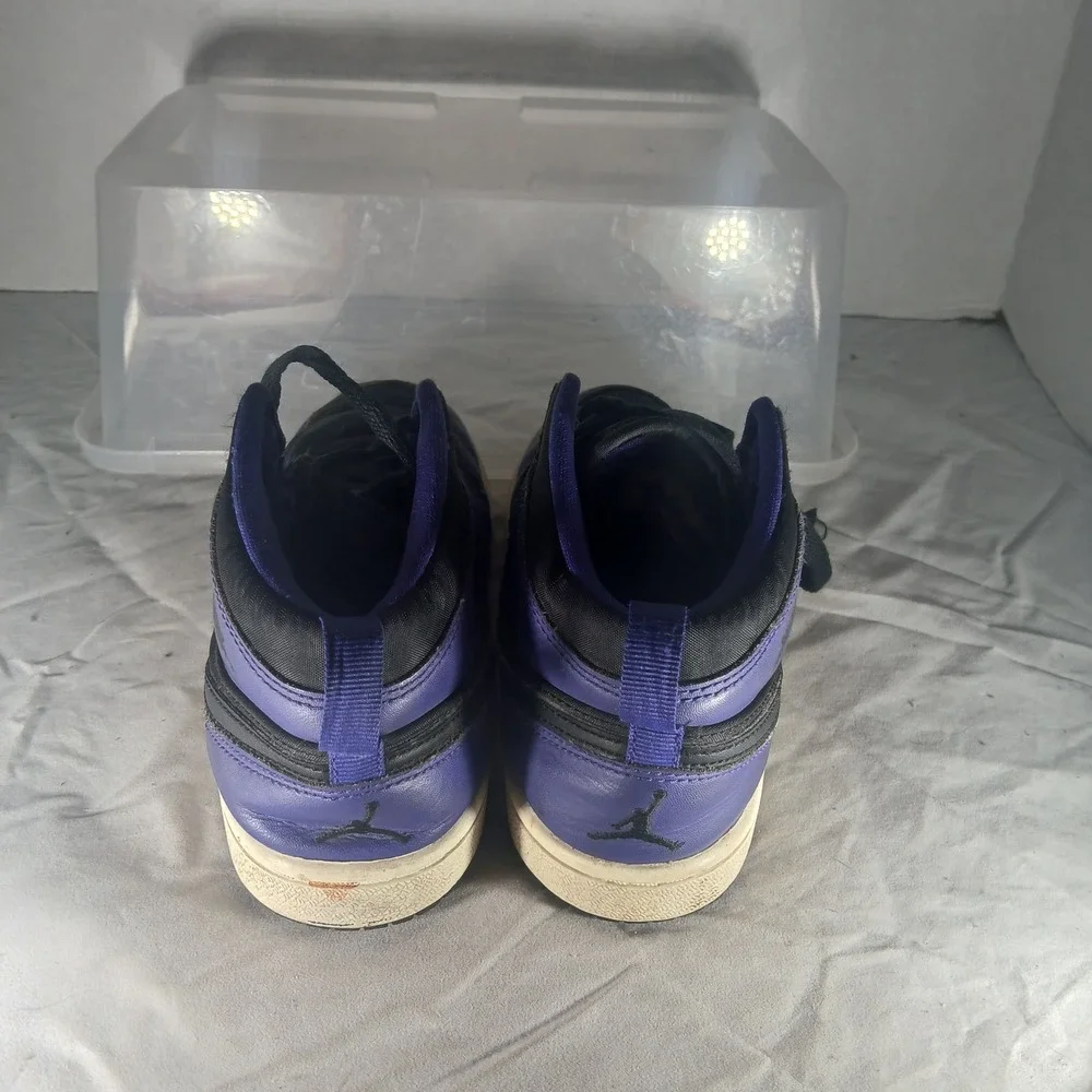 Air Jordan 1 Mid‎ SE Purple Black Youth Size 3Y Sneakers Shoes